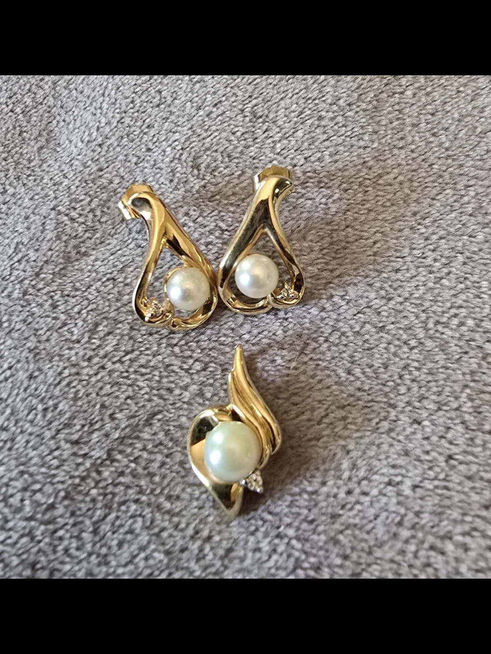 14k Gold Pearl Drop Earrings and Diamond Pendant Set